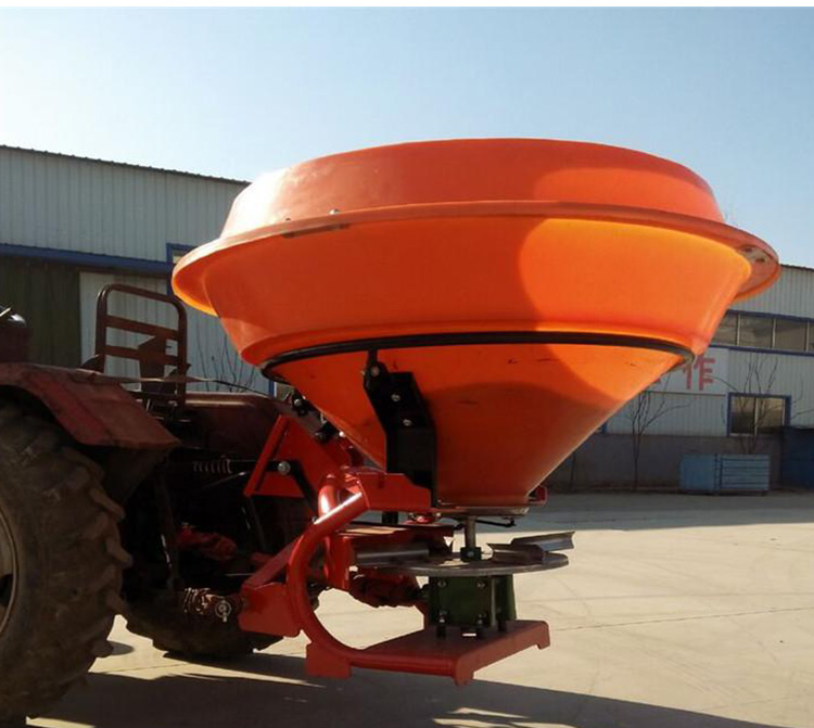 萬輪 新型后置大型化肥農用自動撒肥機四輪拖拉機懸掛式甩肥機